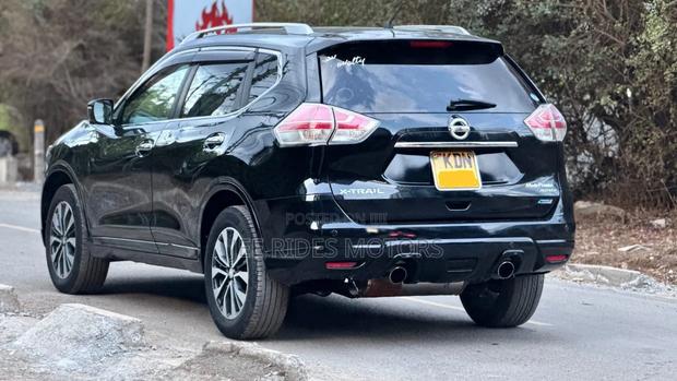 Nissan X-Trail 2.0 Petrol AWD 2016 Gray