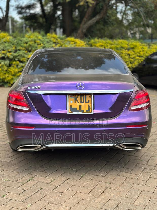 Mercedes-Benz E200 2016 Blue