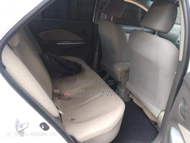Toyota Belta 2009 White