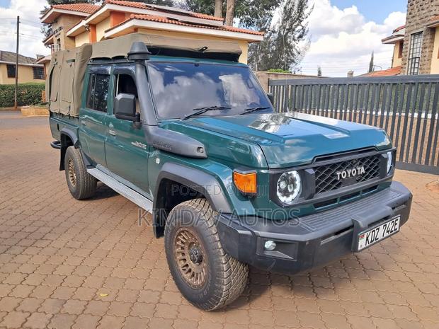 Toyota Land Cruiser 79 Series 2014 Green