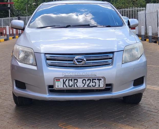 Toyota Axio 1.5 G 2WD 2011 White