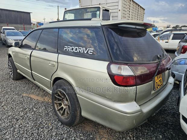 Subaru Legacy 1999 Silver