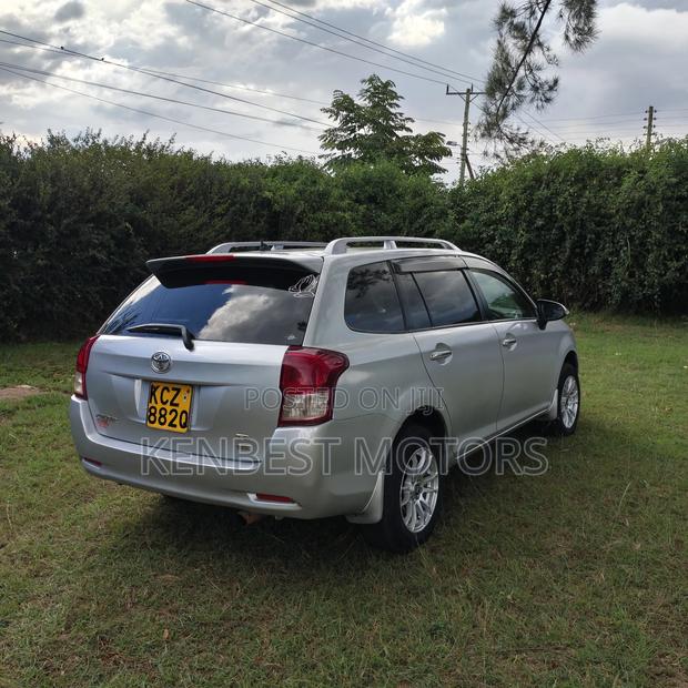 Toyota Corolla Fielder 2013 Silver