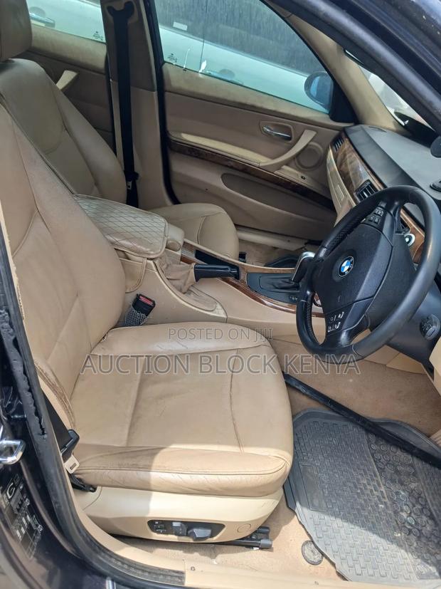 BMW 320i 2007 Blue