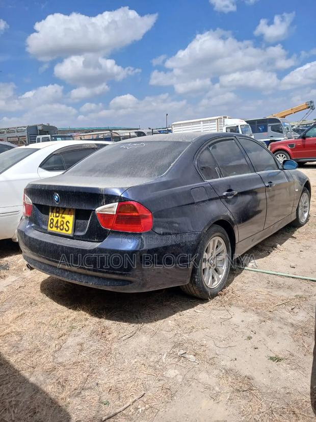 BMW 320i 2007 Blue