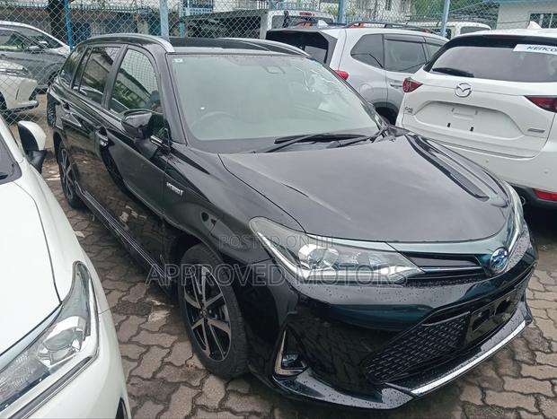 Toyota Corolla Fielder 2019 Black