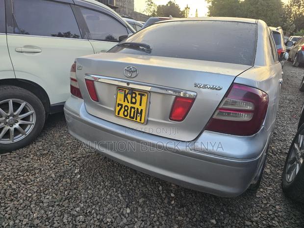 Toyota Premio 1.8 AWD 2005 Silver