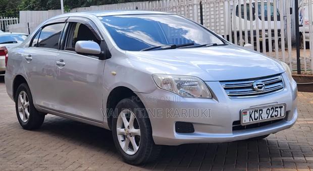 Toyota Axio 2011 Silver