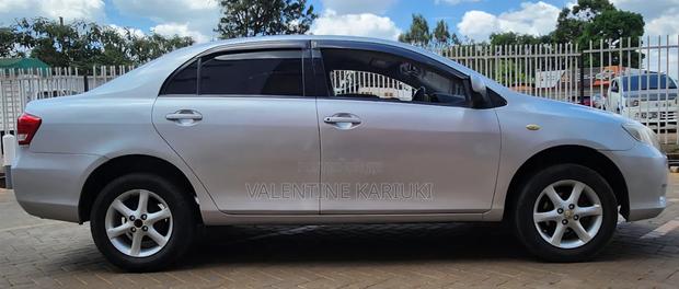 Toyota Axio 2011 Silver