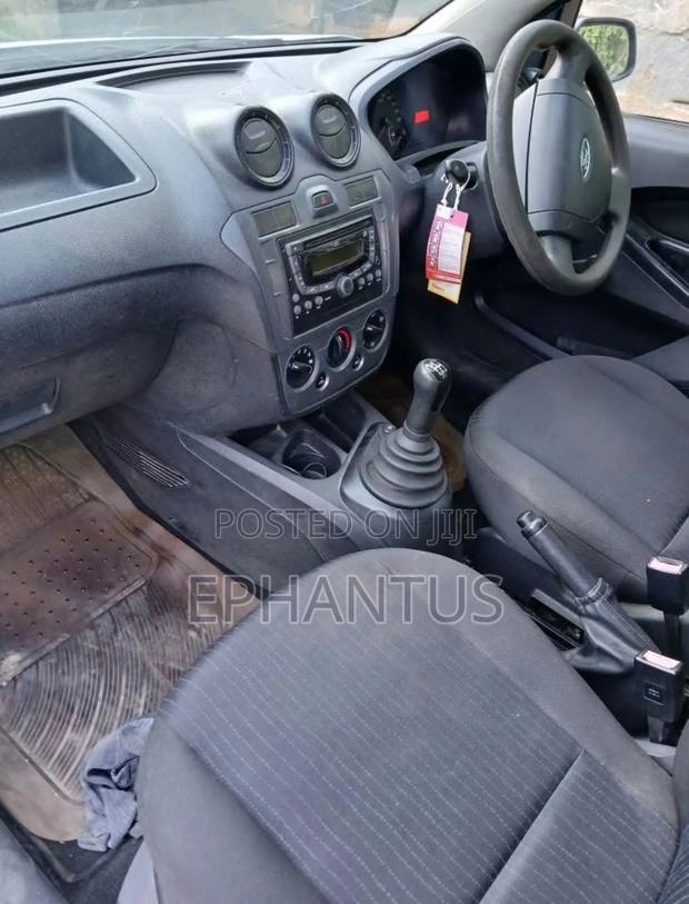 Ford Figo 2012 White