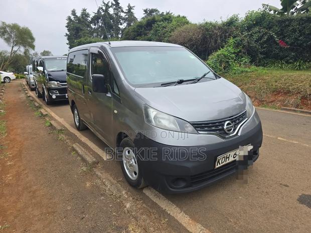 Nissan NV200 2015 Gray
