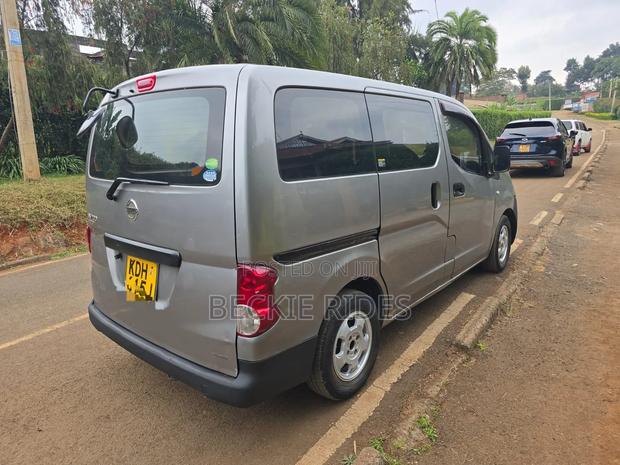 Nissan NV200 2015 Gray