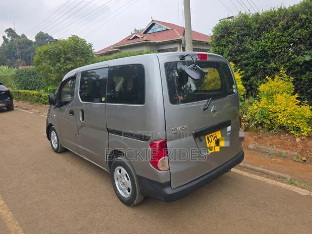 Nissan NV200 2015 Gray