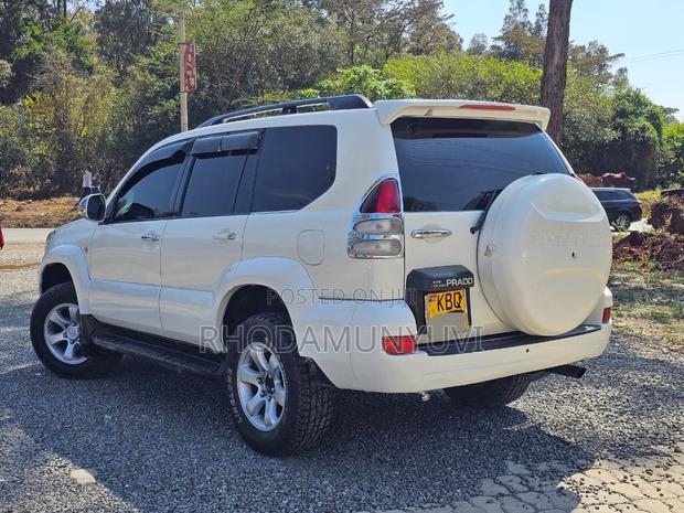 Toyota Land Cruiser Prado 2007 White