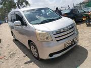 Toyota Noah 2011 Silver for sale
