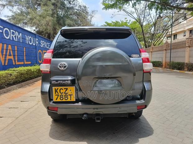 Toyota Land Cruiser Prado 3.0 D-4D (190 Hp) 7 seats 2014 Gray
