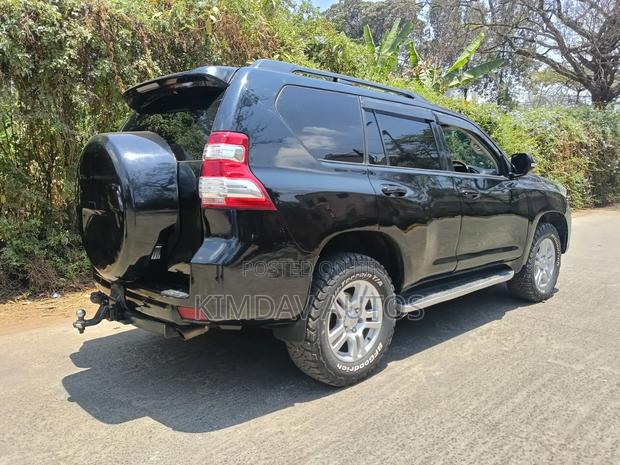 Toyota Land Cruiser Prado 3.0 TD 2011 Black