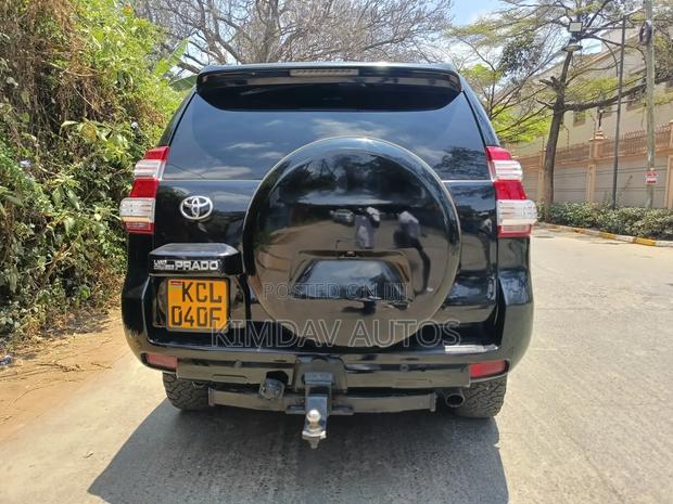 Toyota Land Cruiser Prado 3.0 TD 2011 Black