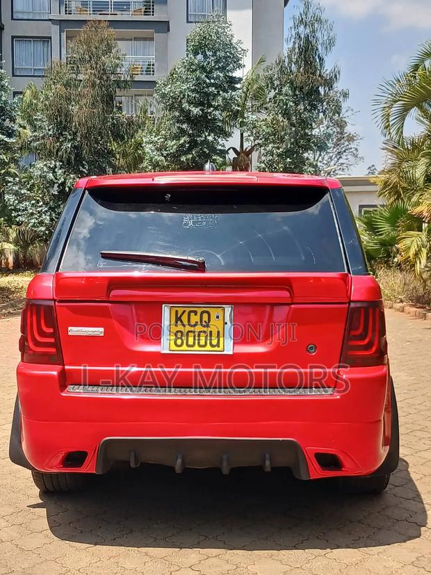 Land Rover Range Rover 2011 Red
