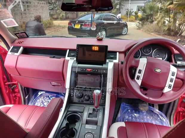 Land Rover Range Rover 2011 Red