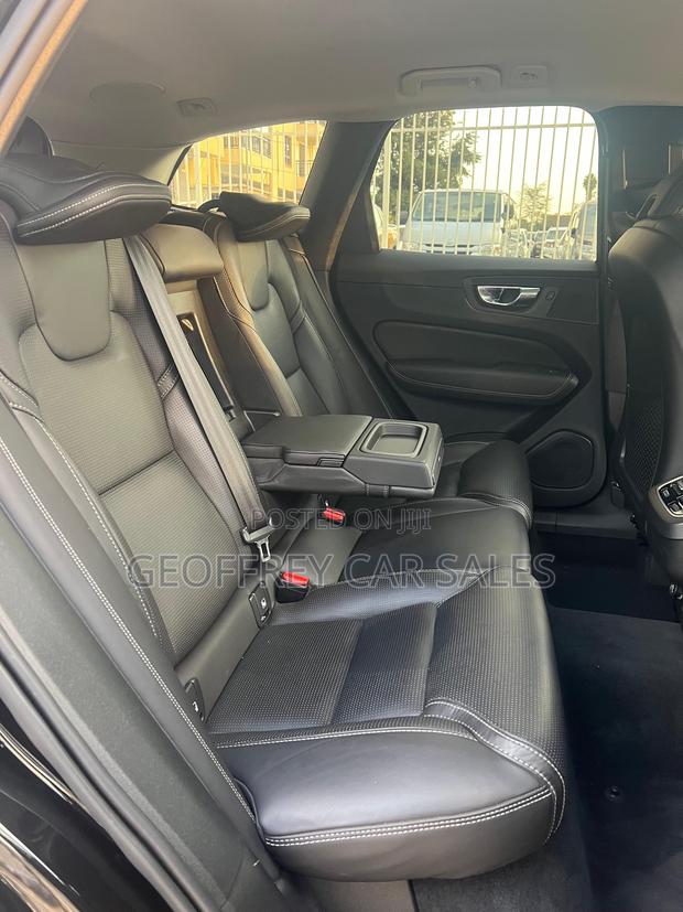 Volvo XC60 T5 Inscription AWD 2019 Black