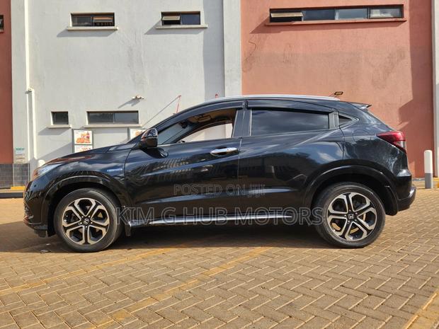 Honda Vezel 1.5 4WD 2020 Black