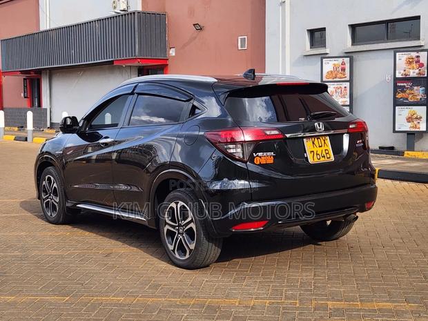Honda Vezel 1.5 4WD 2020 Black