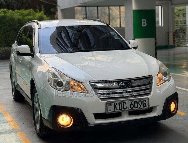 Subaru Outback 2014 Gold