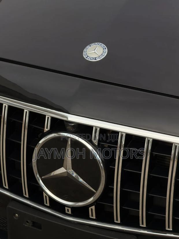 Mercedes-Benz E200 2018 Blue