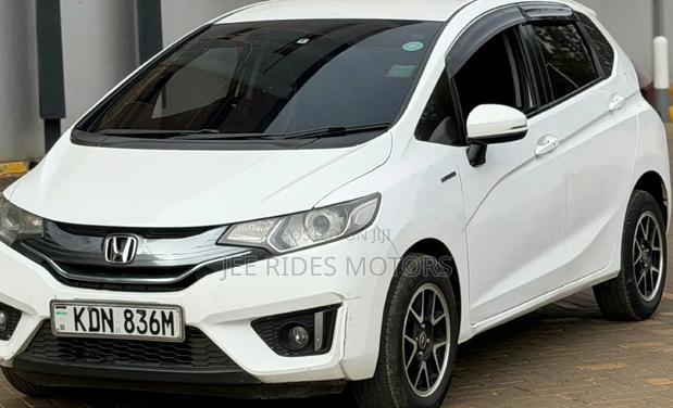 Honda Fit 2016 Off white