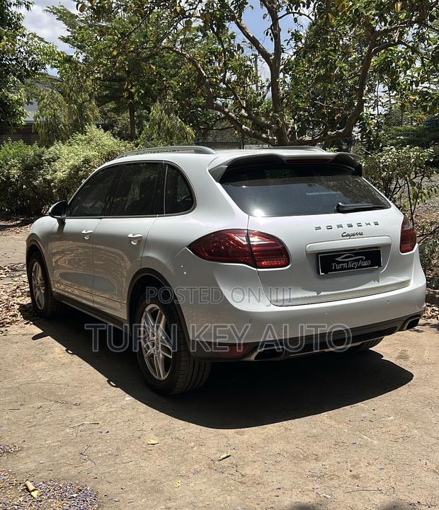 Porsche Cayenne 4dr SUV AWD (3.6L 6cyl 6M) 2014 White