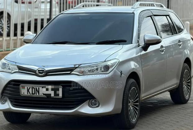 Toyota Corolla Fielder 1.5 Petrol AWD 2016 Silver