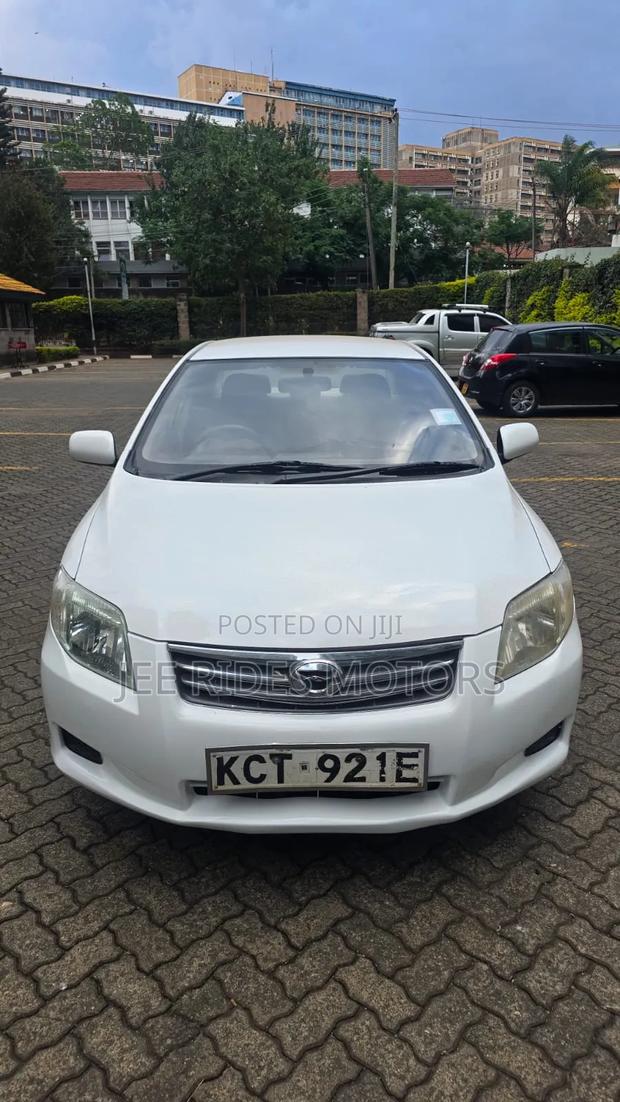 Toyota Axio 2011 Off white
