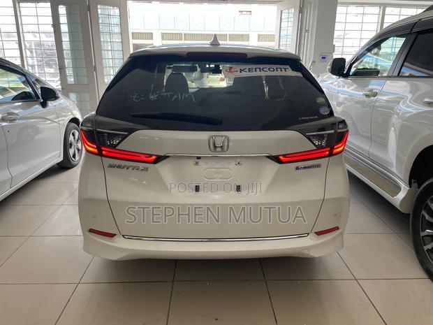 Honda Fit Shuttle 1.5 Hybrid 2WD 2019 White