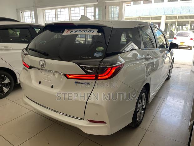 Honda Fit Shuttle 1.5 Hybrid 2WD 2019 White