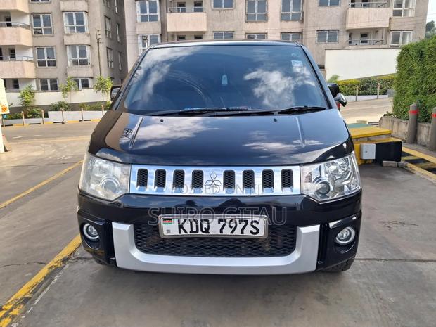 Mitsubishi Delica 2017 Black