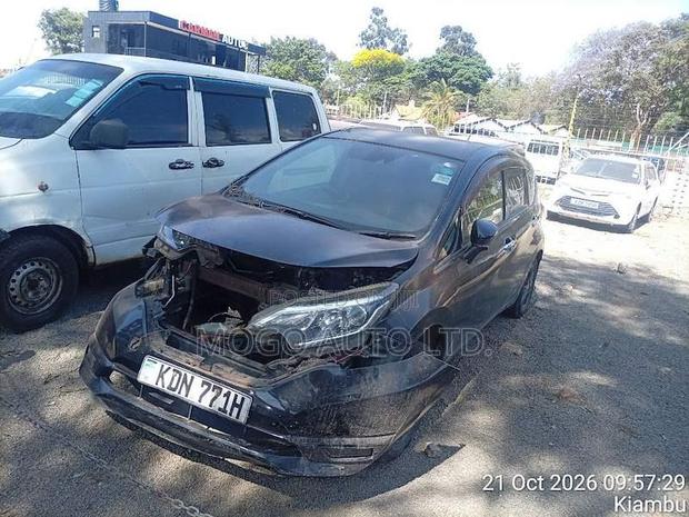 Nissan Note 2017 Black