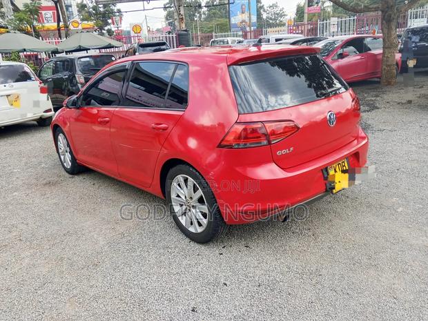 Volkswagen Golf 2014 Red