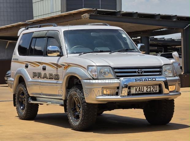 Toyota Land Cruiser Prado 1998 Silver