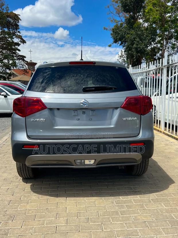 Suzuki Vitara 2019 Gray