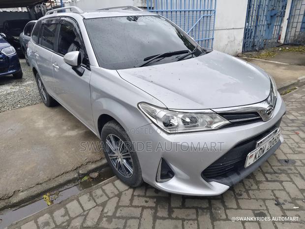 Toyota Corolla Fielder 1.5 Petrol FWD 2018 Silver