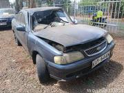 Nissan Sunny 2000 Blue for sale