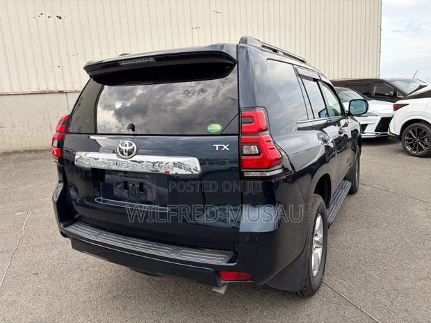 Toyota Land Cruiser Prado 2.8 2020 Black
