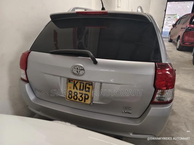 Toyota Corolla Fielder 1.5 Petrol FWD 2013 Silver