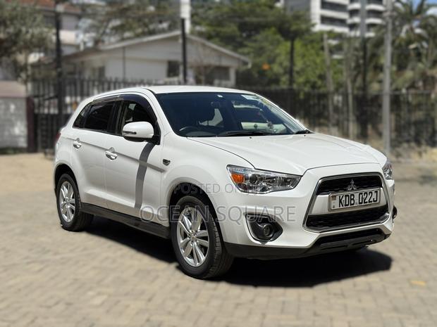 Mitsubishi RVR 2013 White