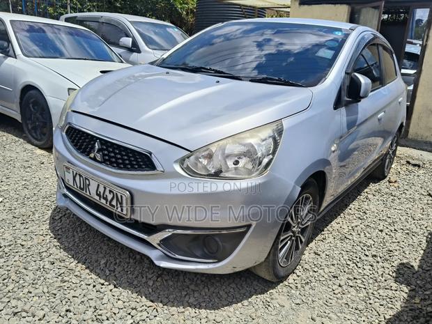 Mitsubishi Mirage 2017 Silver