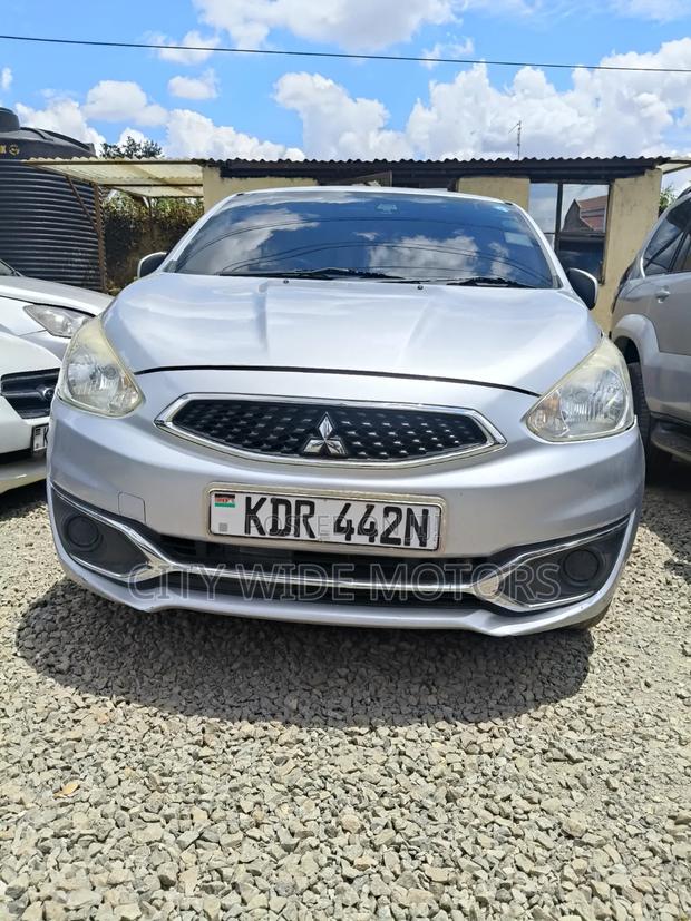 Mitsubishi Mirage 2017 Silver