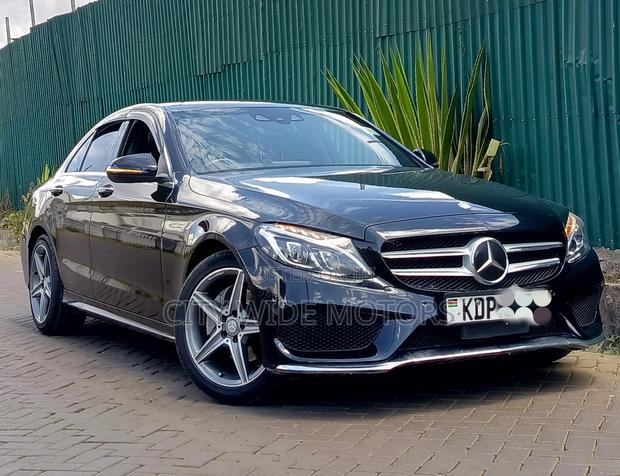 Mercedes-Benz C200 2017 Blue