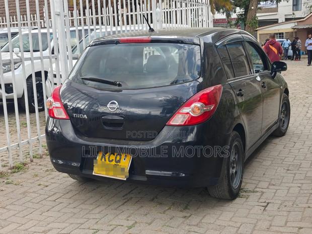 Nissan Tiida 1.5L 16V 2011 Black