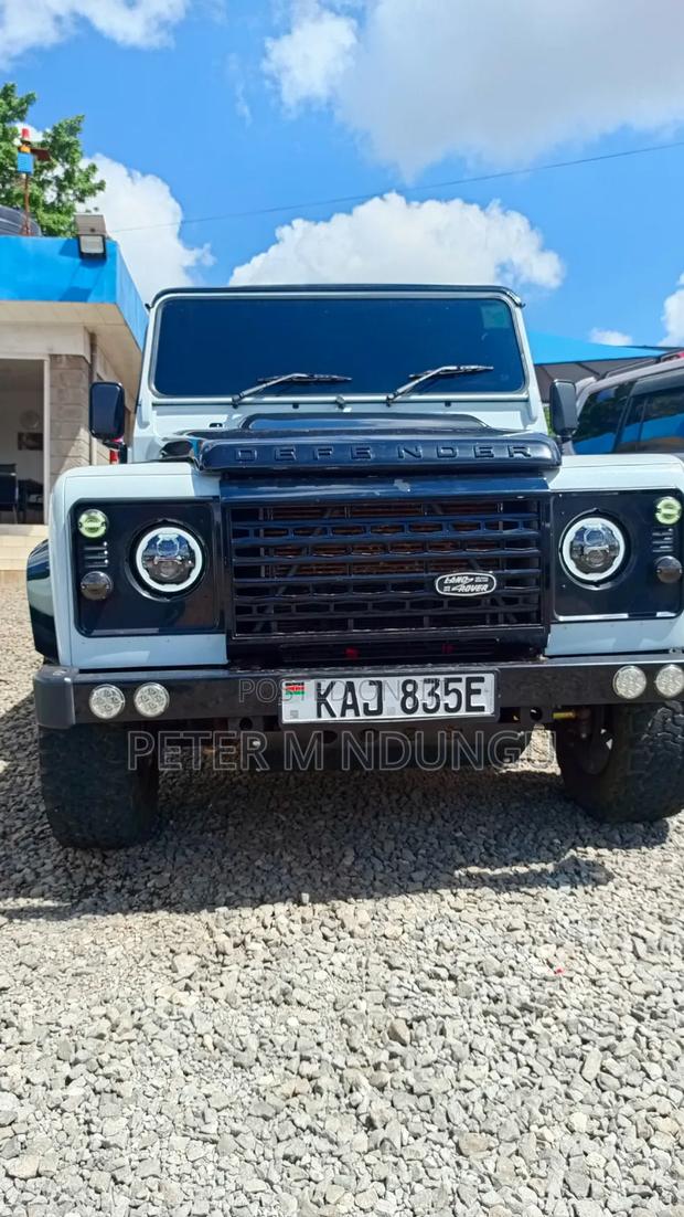 Land Rover Discovery 1997 White